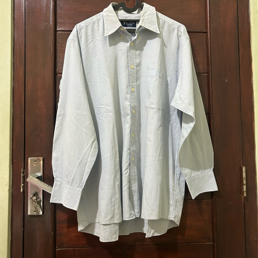 VALINO Confidence Napoli Kemeja – Biru Muda Elegant