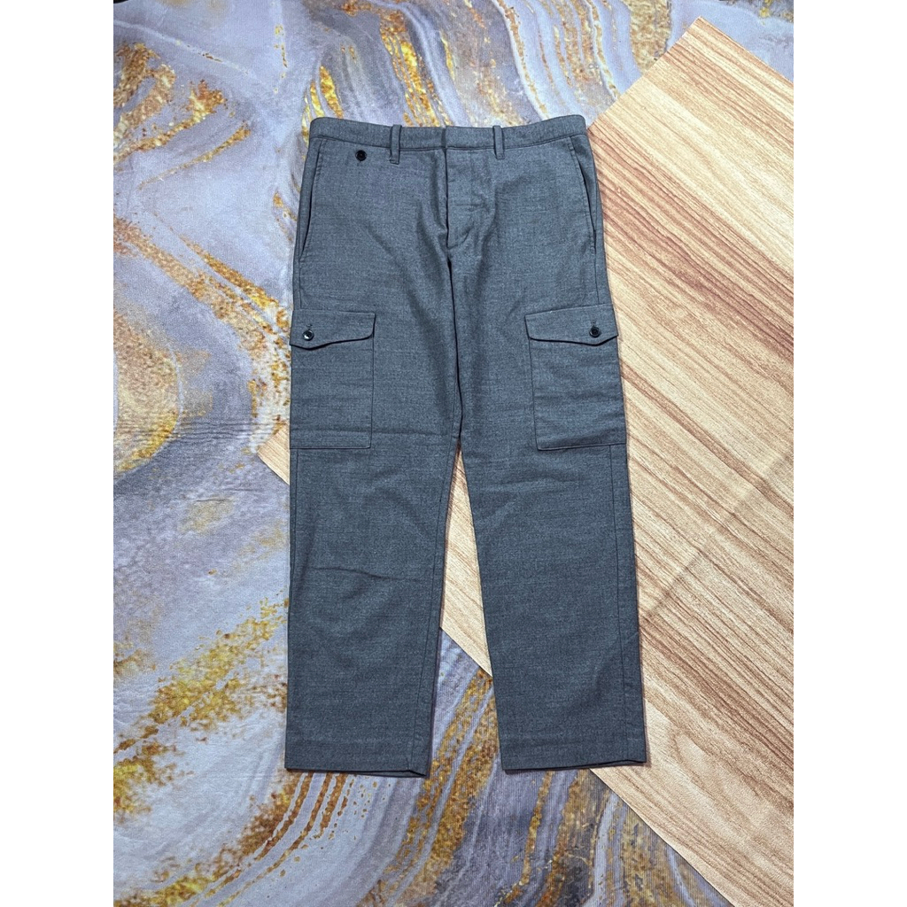 GAP Cargo Pants Size 32-33