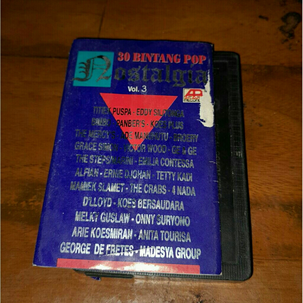 Kaset pita 30 bintang pop