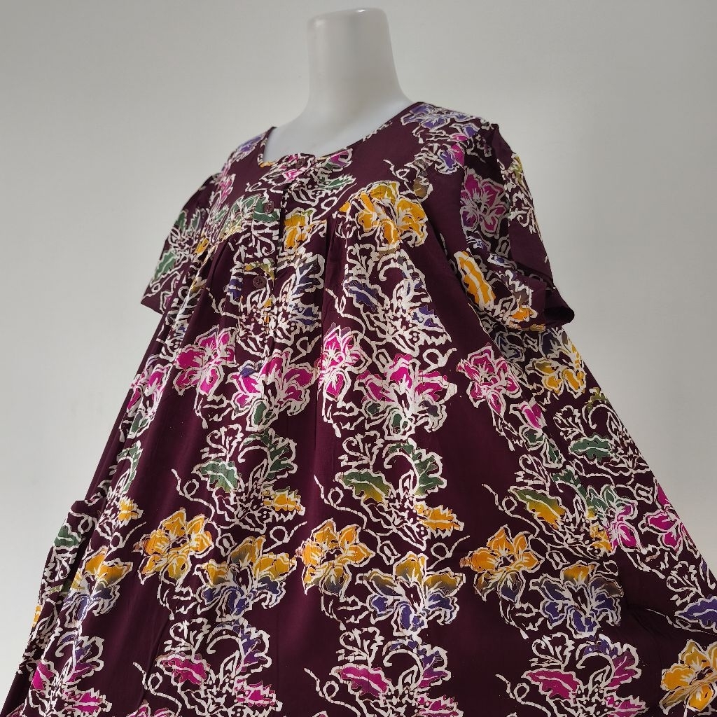 Batik Lucyana | Daster Jumbo Kancing Tengah Terbuka