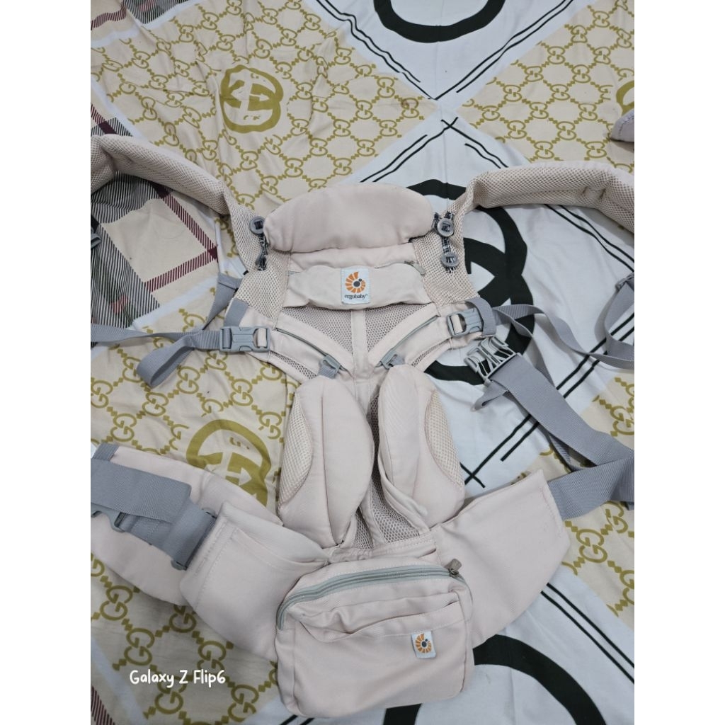 gendongan ergo baby omni 360