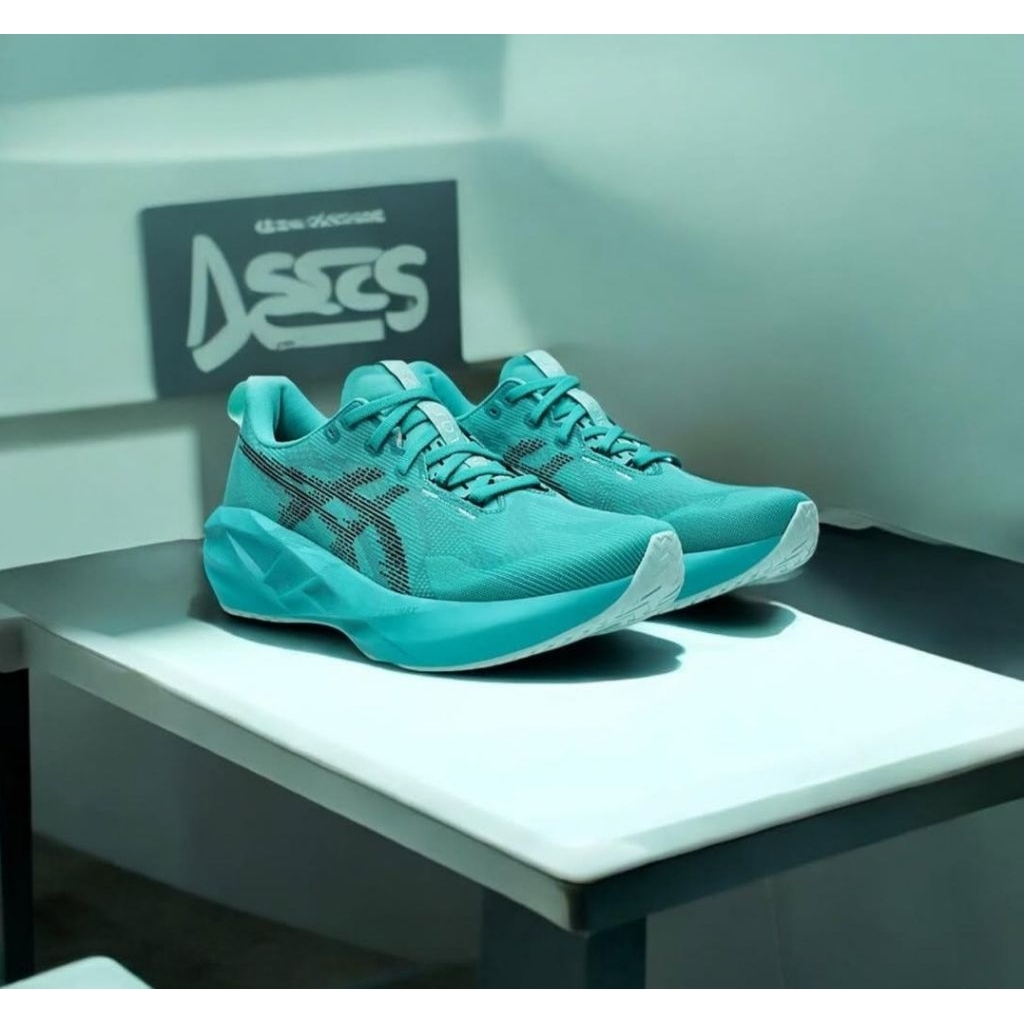 SEPATU ASICS NOVABLAST 5 PREMIUM