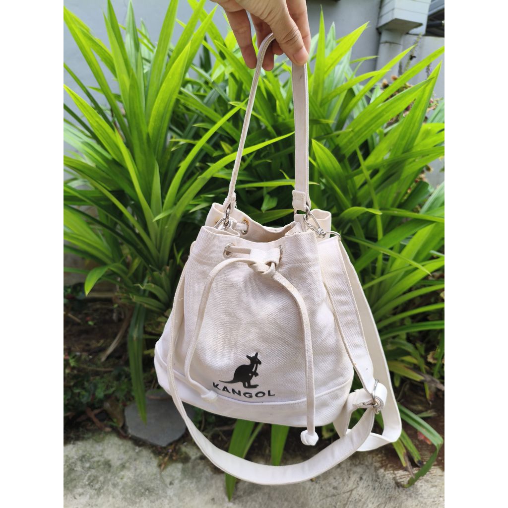 Prelove Slingbag serut Kangol