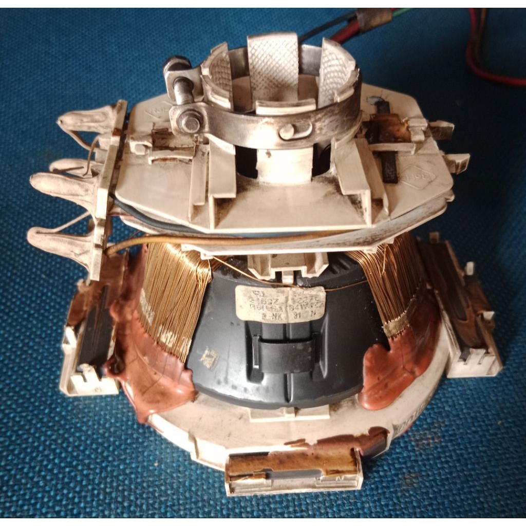 YOKE TV FLAT (Cabutan)