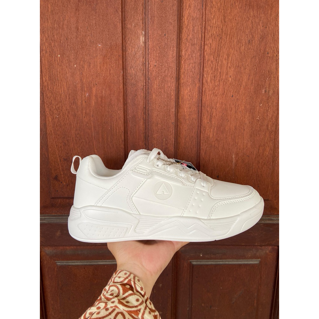 Sepatu airwalk denvers (white)