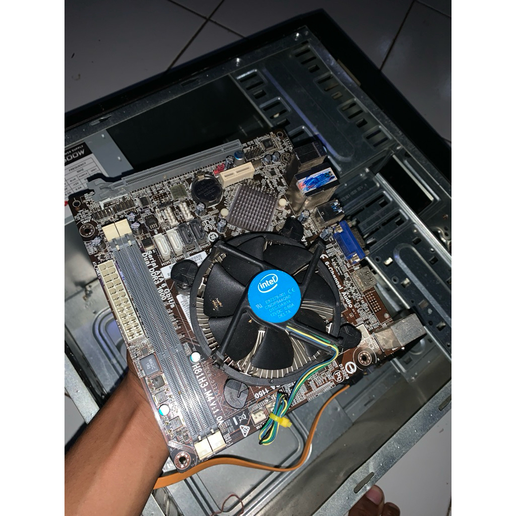 Motherboard ECS H81H3-M4 (V1.0A) + Intel Core i3-4330T