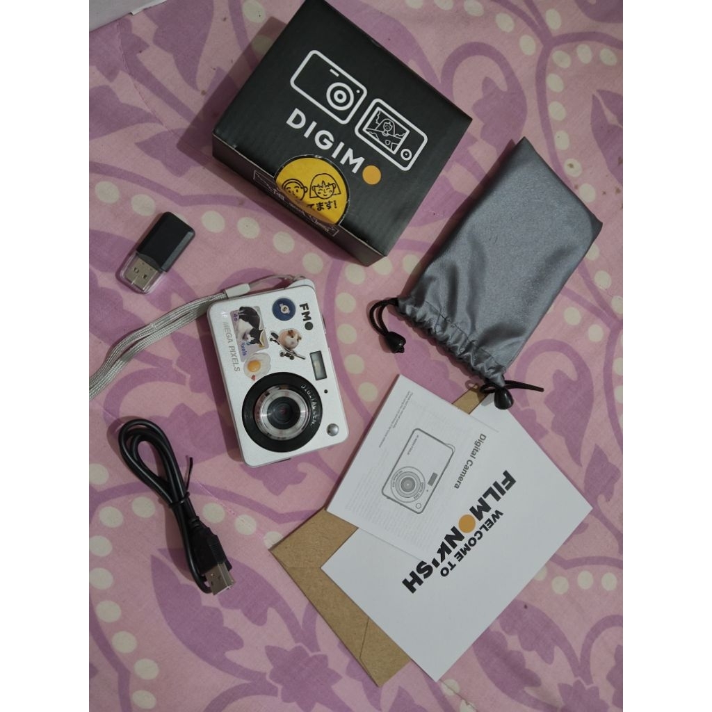 Kamera Digital Mini Digimo FMO Retro – Kamera Foto & Video Portable