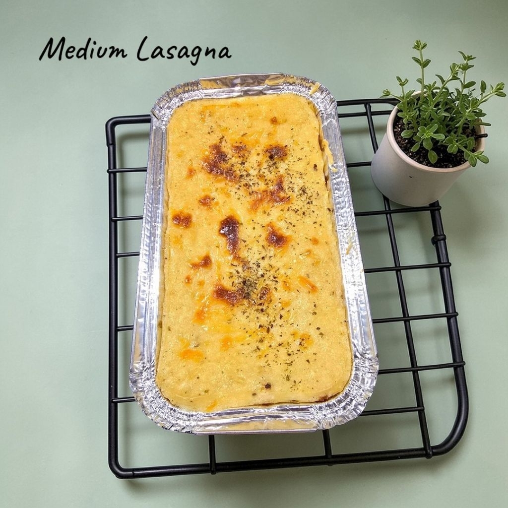 Lasagna Medium size 20x10x4,5 (PO 1 hari / order pagi)