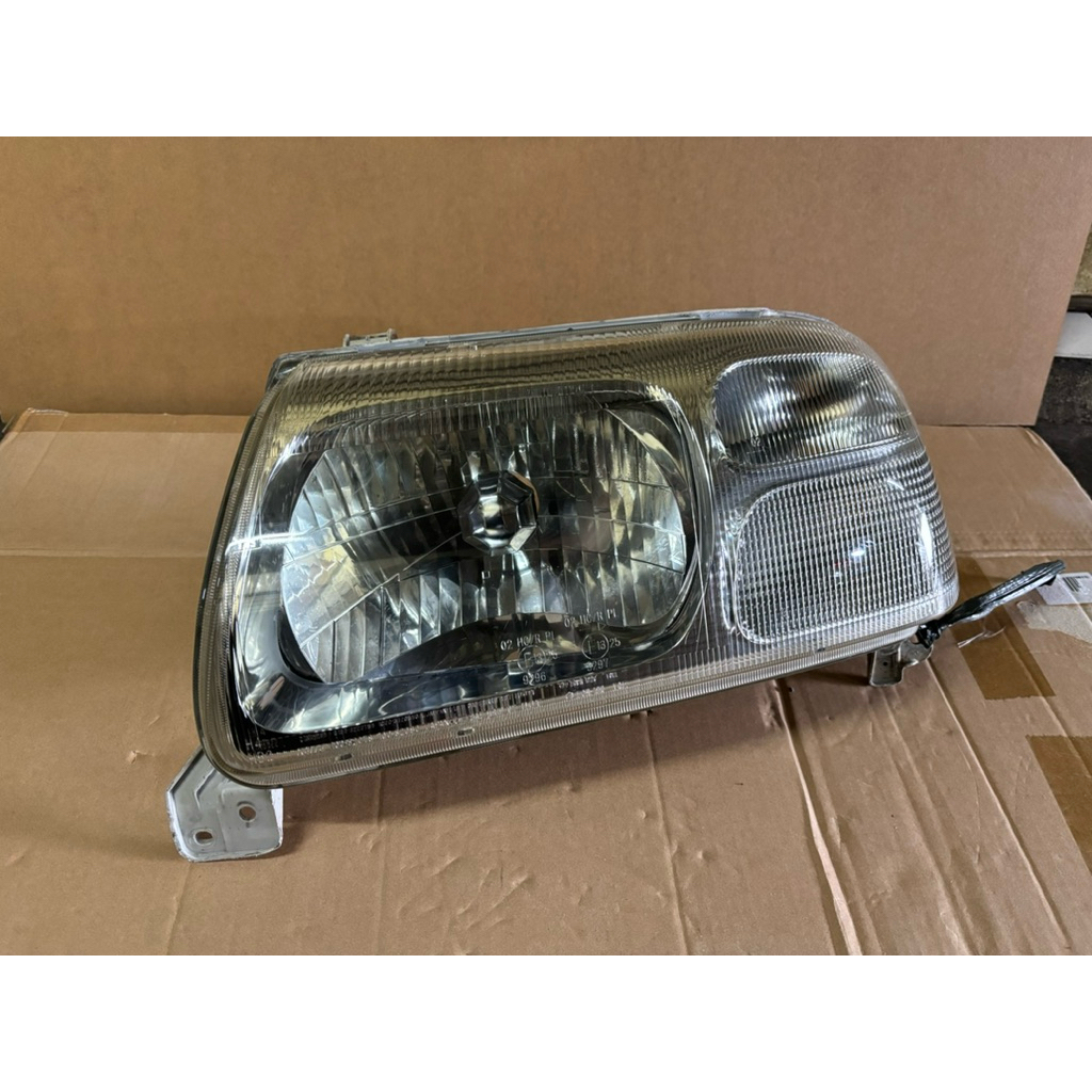 headlamp lampu depan suzuki escudo 2.0 1.6 kiri original