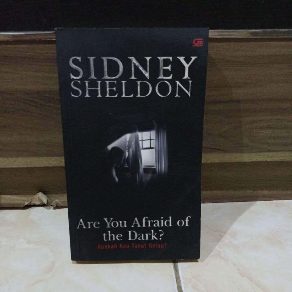 Are You Afraid of The Dark? by Sidney Sheldon