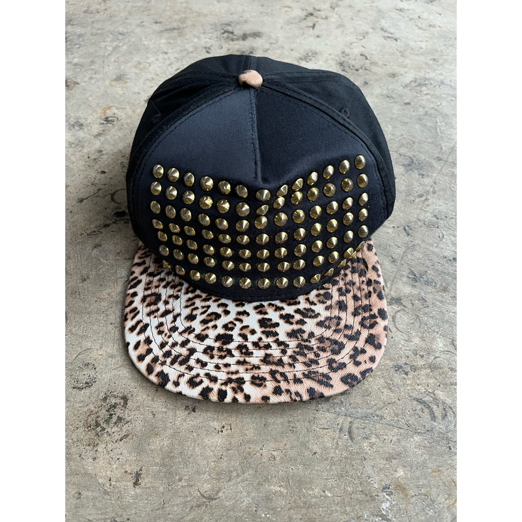 Leopard Stud Cap / Topi Leopard Stud