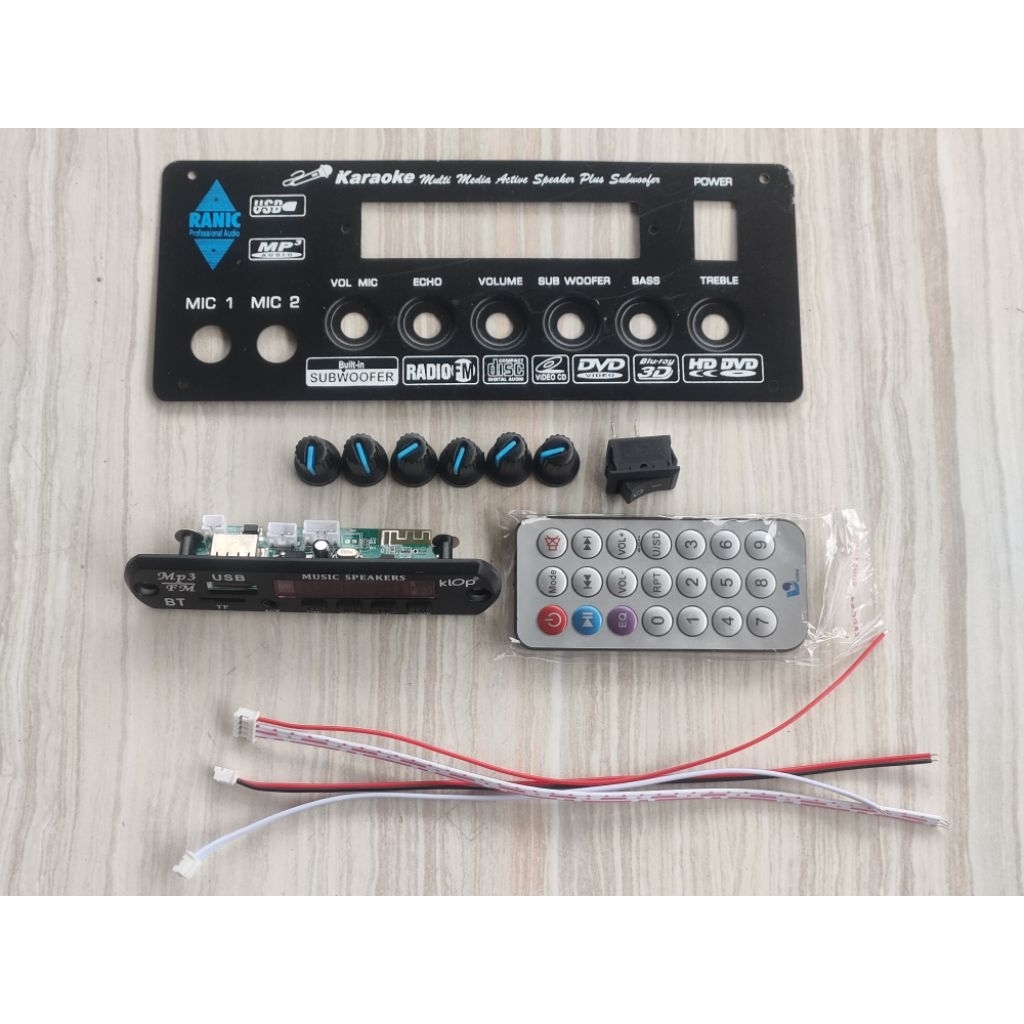 Panel Speaker Aktif Besi 6 Lubang Plus Usb Mp3 Player Dan Knop