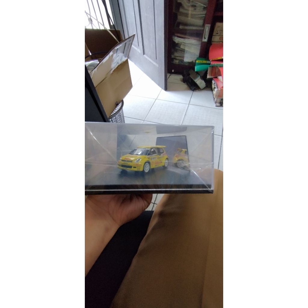 Suzuki Swift Rally Super 1600 diecast 1/43 scale
