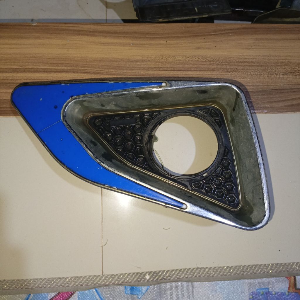 COVER FOGLAMP JETBUS 3 ( kanan)