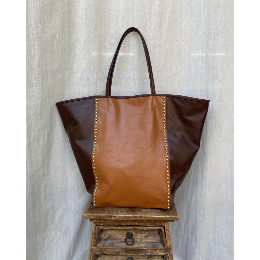 Pyramid Big Studs (Chocolate & Tobacco) (kulit asli)