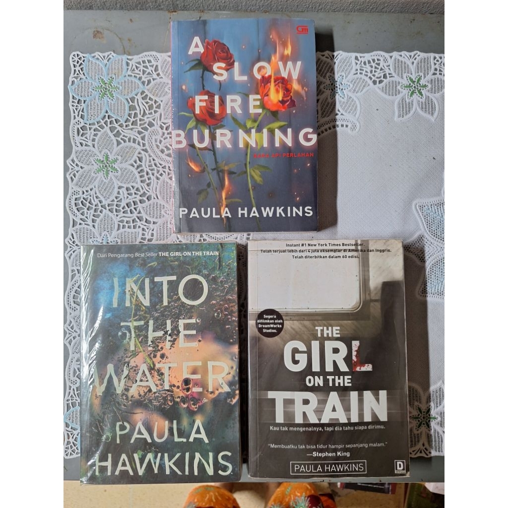 Novel Preloved Paula Hawkins