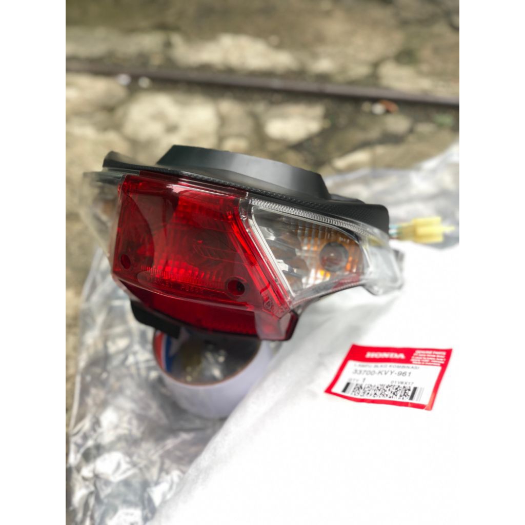 33700-KVY-961 lampu belakang stoplamp assy set honda beat karbu kvy gen 1 2 original ahm