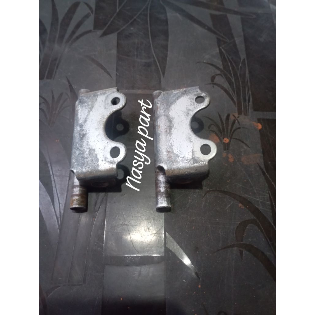 Engsel bekas jok motor Mio sporty / smail / soul ori copotan