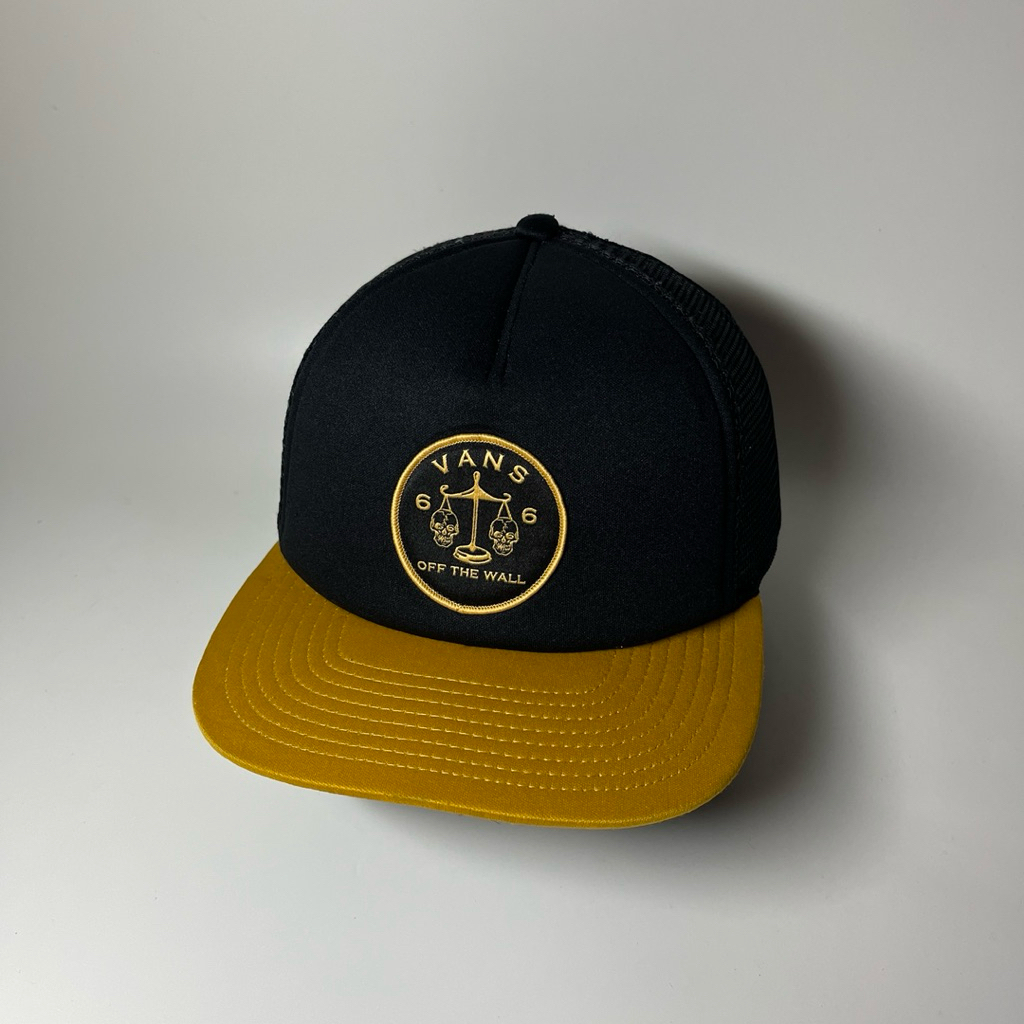 Topi Snapback Trucker Vans