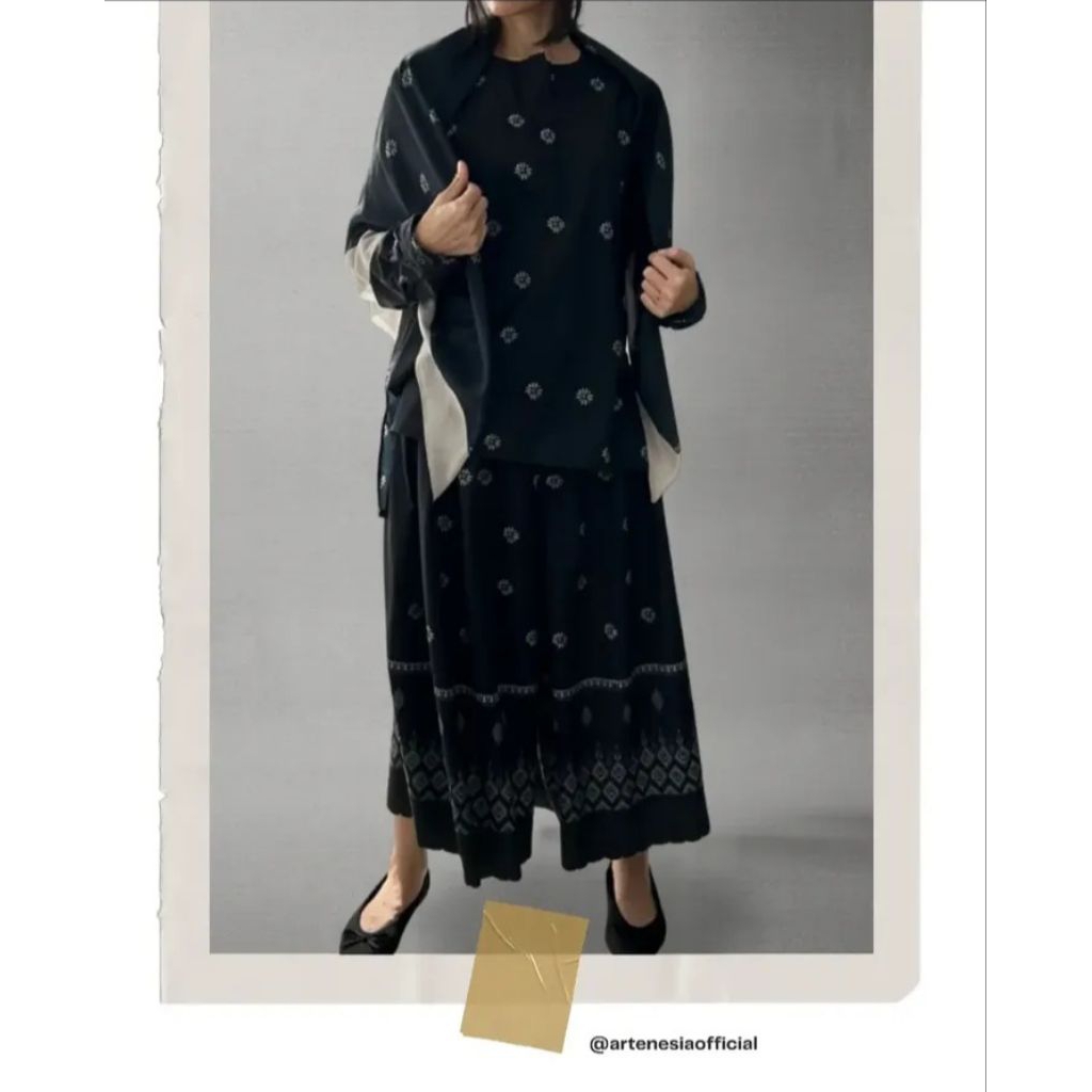 Tunic Set (Scarf, Tunic, & Cullotes)