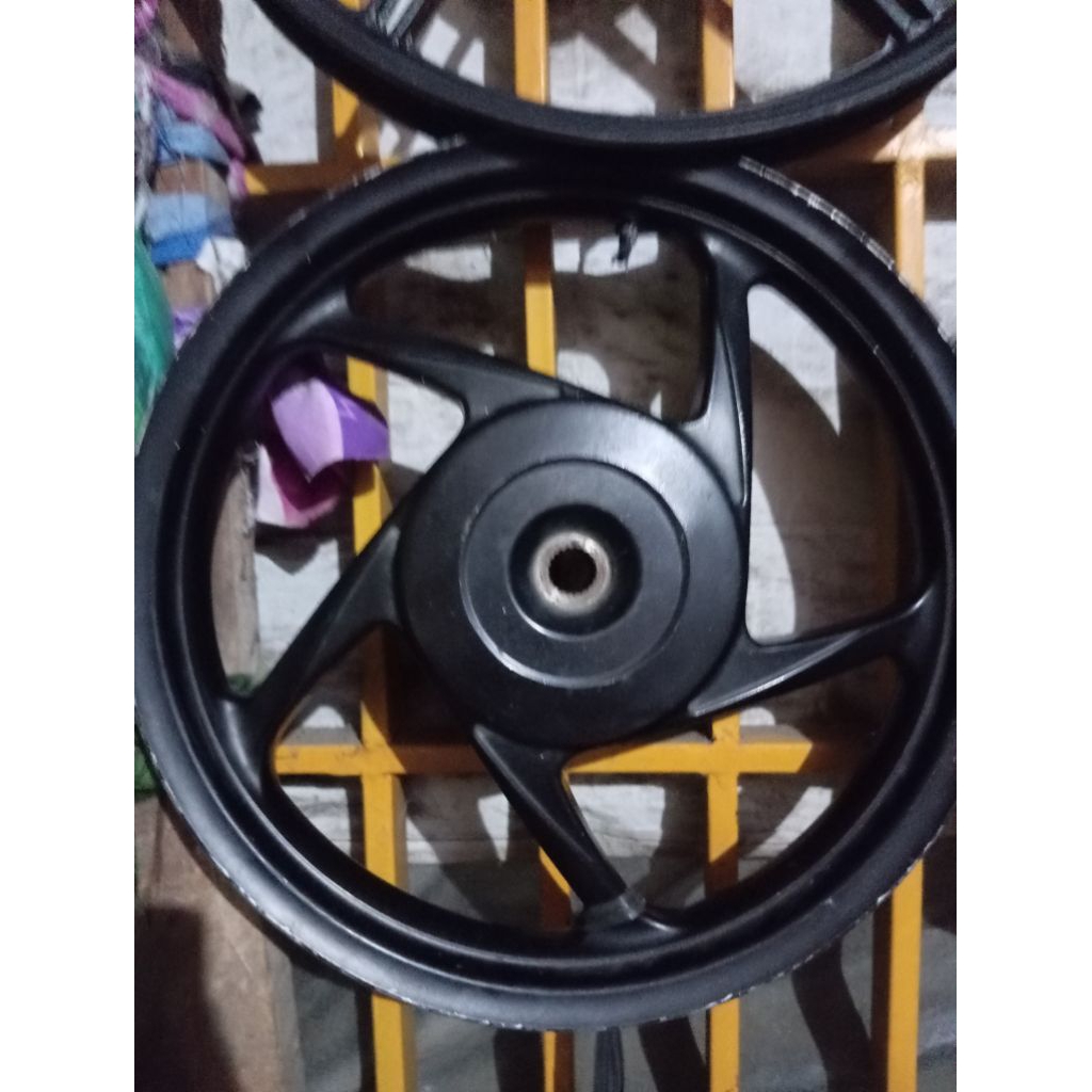 velg kzr vario 125 belakang