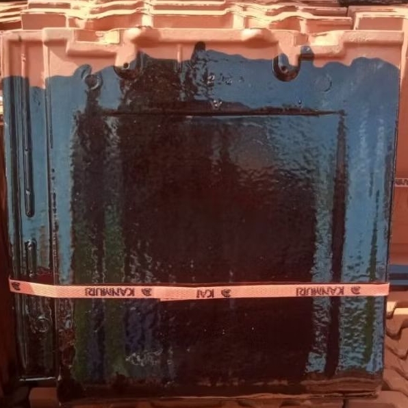 Genteng keramik kanmuri full flat Garnet(hitam kopi glos)