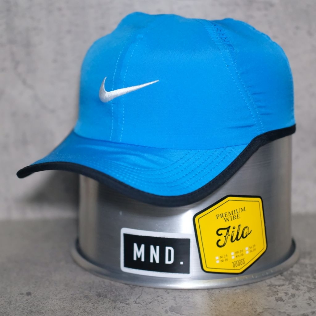 Topi sport / run NIKE biru
