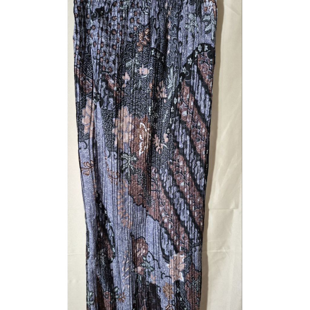 Preloved Rok Batik Plisket