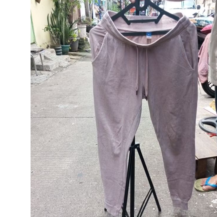 CeLANA JOGGER Training pria wanita/preloved