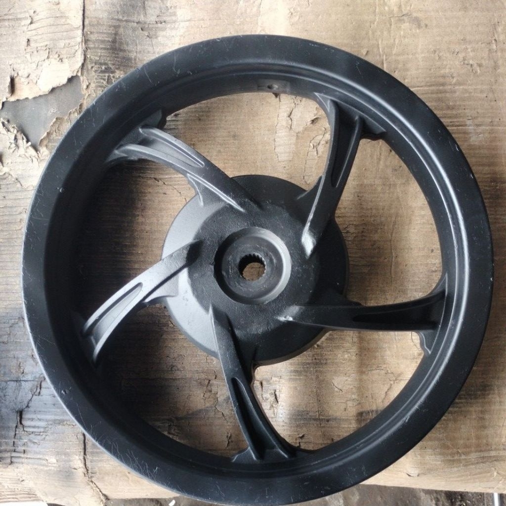 PELK VELG BELAKANG SUZUKI SKYDRIVE ORIGINAL COPOTAN