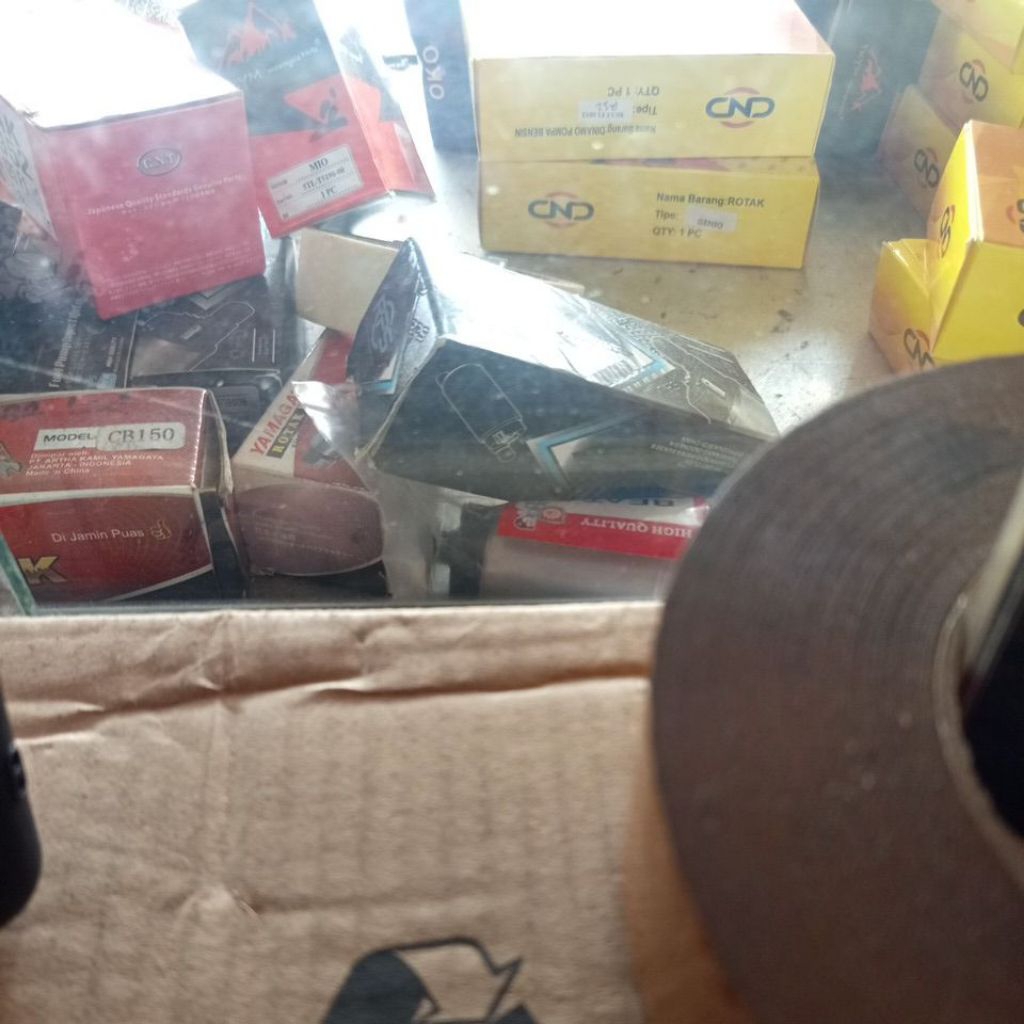 Sil seal gir depan megapro gl pro neotegh megapro primus 20X34X7 91201-030-033 ori AHM