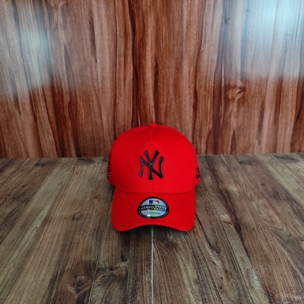 Topi Baseball Merah NY plat besi