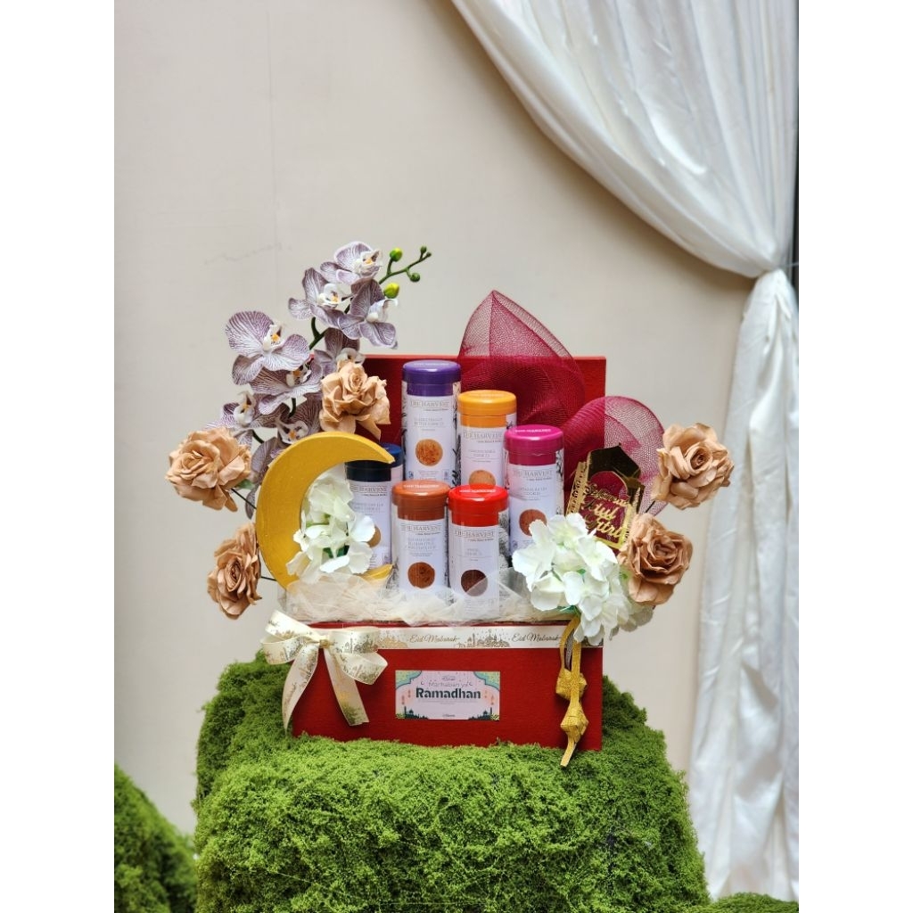 AYESHA HAMPERS HARVEST