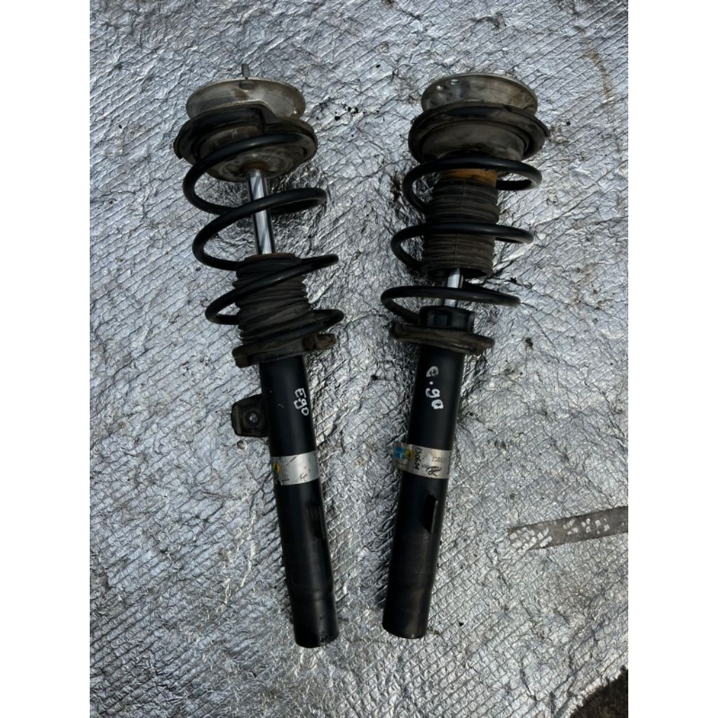 Shock BMW E90 Depan Set Per