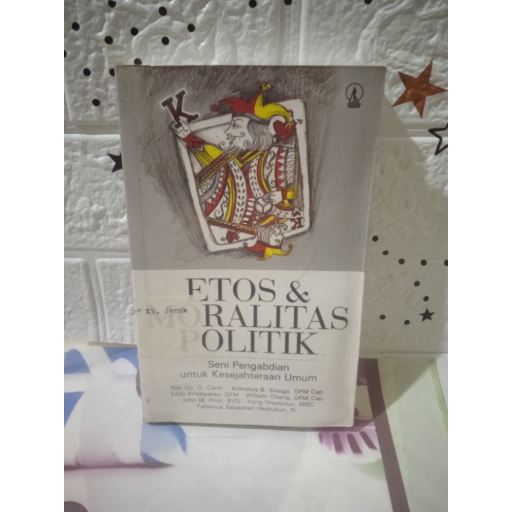 BUKU AGAMA KRISTEN - ETOS DAN MORALITAS POLITIK
