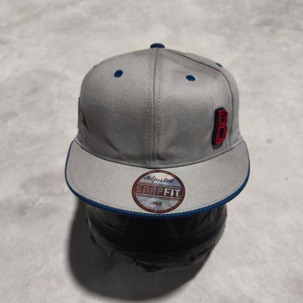 Topi snapback visor pendek nb nets abu