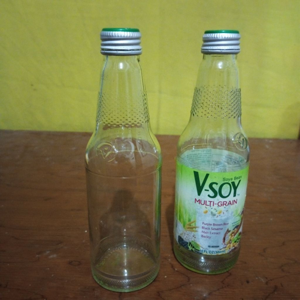 Botol 300ml (bekas V-soy ,Hatta,Indofood)