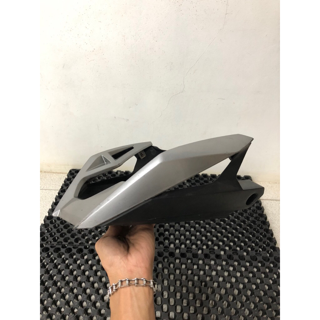 cowl under center honda CB150 R streetfire under cowl CB150 R new V2 original copotan