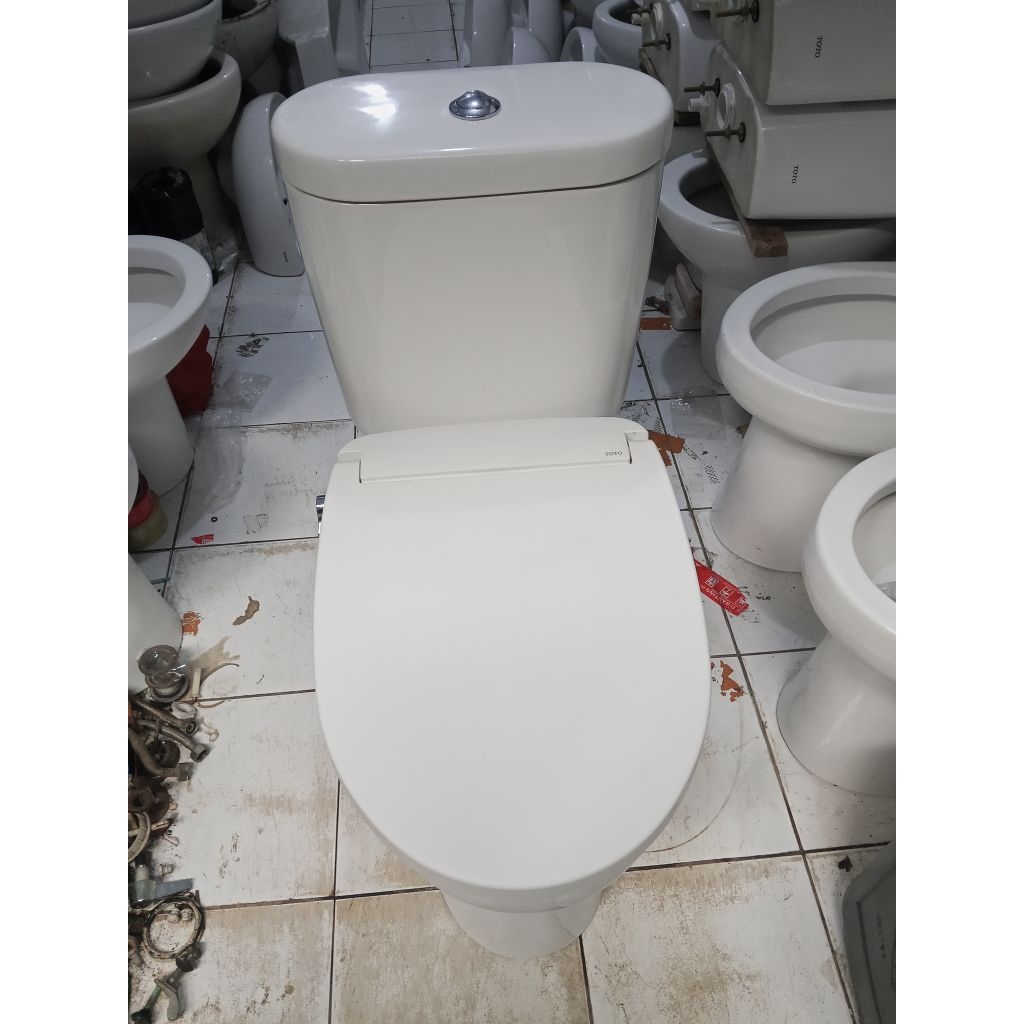 Closet duduk TOTO SW421JP + Set Cover ECO-washer TOTO