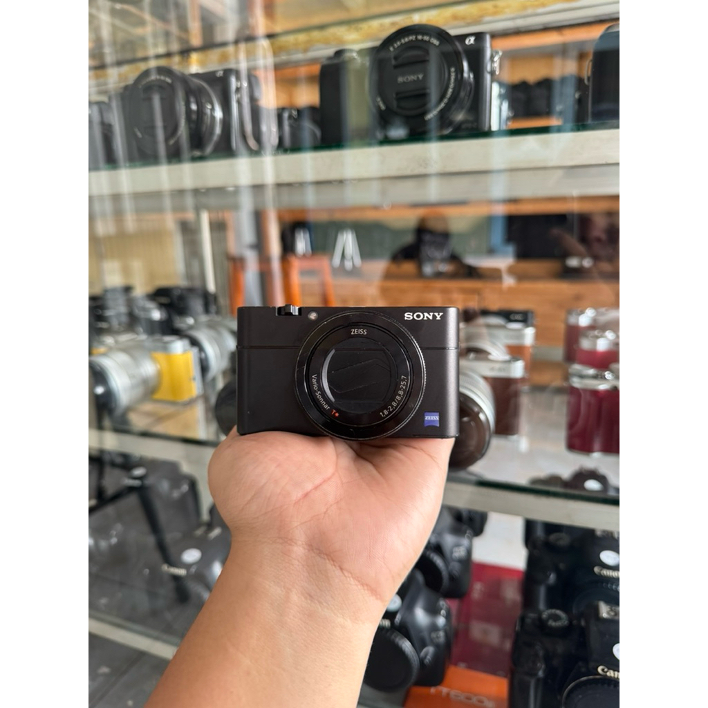 [KAMERA MIRRORLESS] SONY RX100 MARK V MULUS SECOND BERGARANSI ORIGINAL