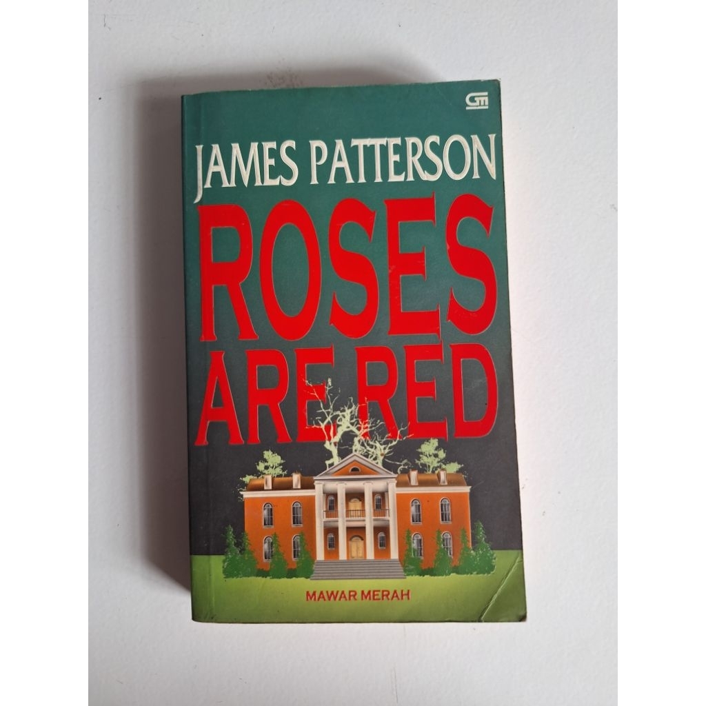 Roses Are Red (Mawar Merah) - James Patterson