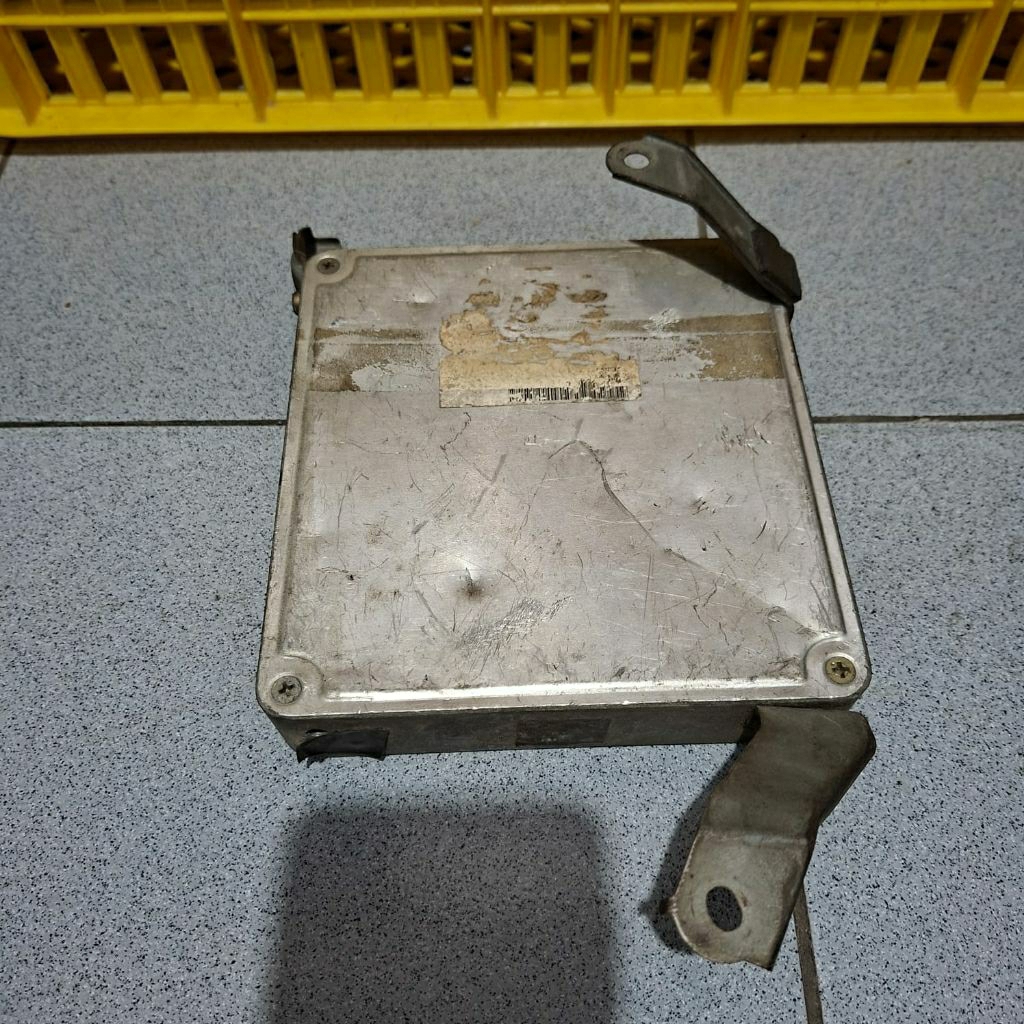 Ecu Komputer Computer Toyota Crown 2JZ-GE VVTI  89661-3A360 Asli