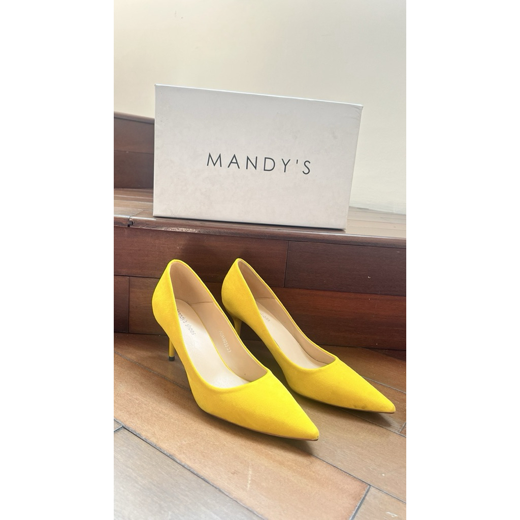 Sepatu Heels Kuning