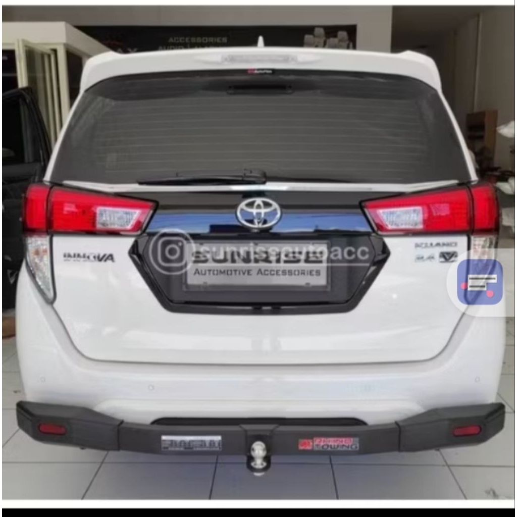 Towing Belakang Merek Rhino Innova Reborn