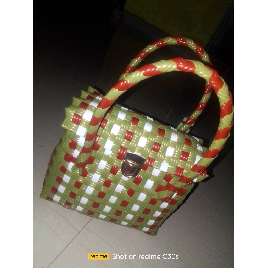 Tas Anyaman Tali jali MPH