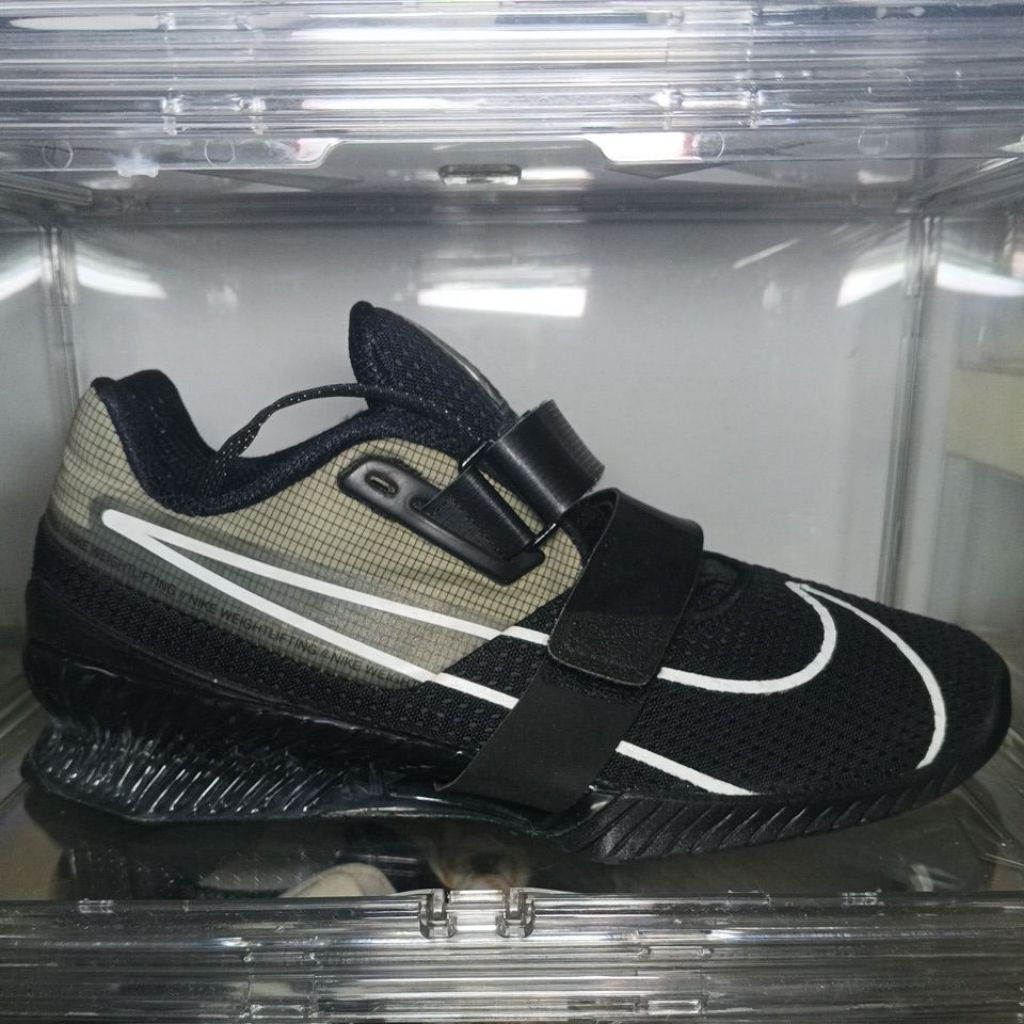 Jual Sepatu Angkat Besi Second
