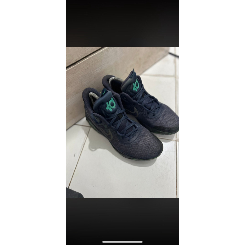 Sepatu basket nike kd