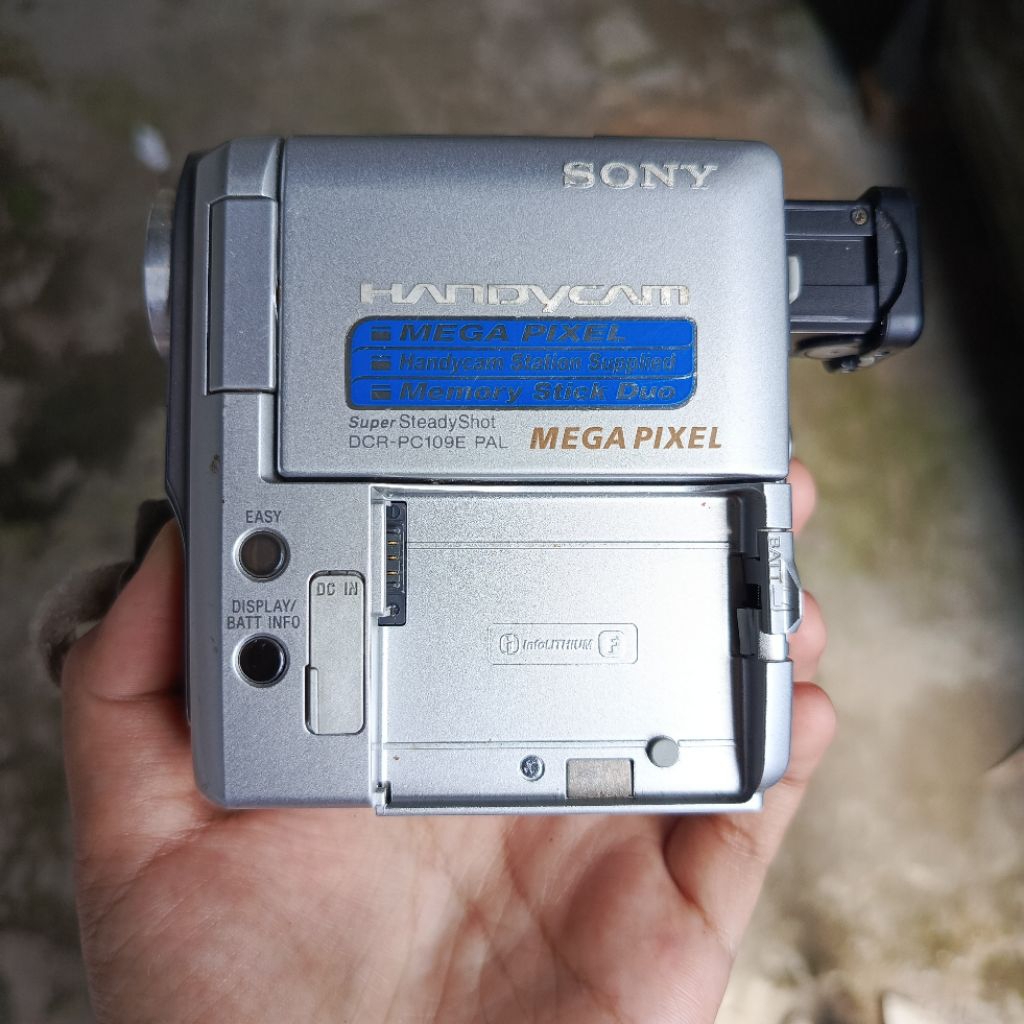 Handycam Kaset Mini DV Handycam Sony DCR-PC109E Night Vision