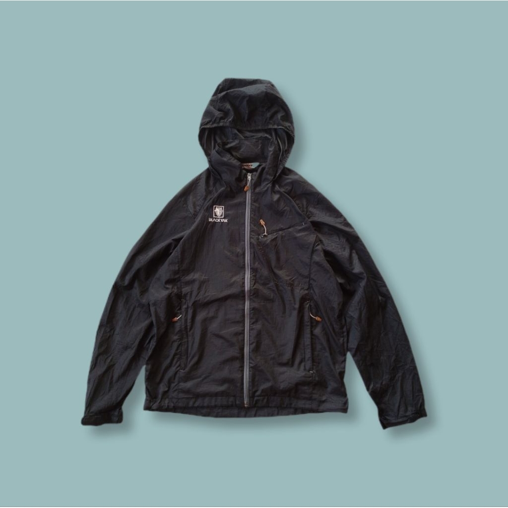 Uniquesport - Jaket Olahraga Windbreaker Blackyak Lightweight Pocketable Hitam Second M-L
