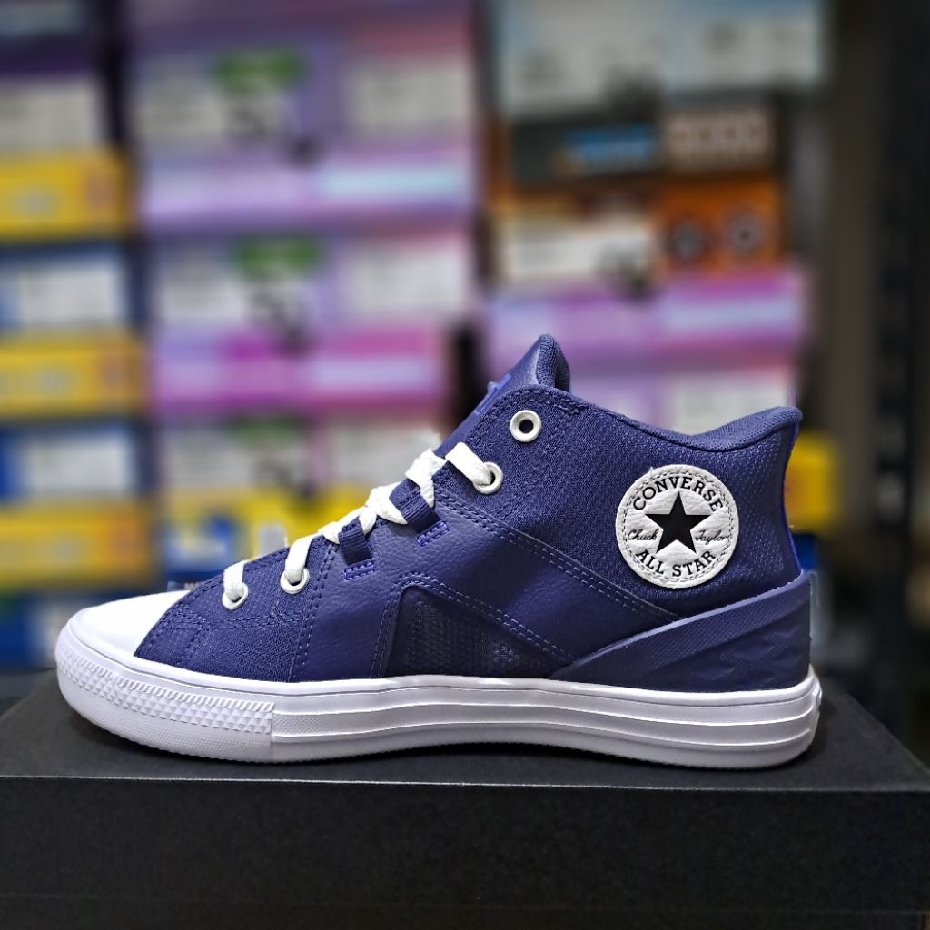 Men's Shoes  Ctas Flux Ulta Mid